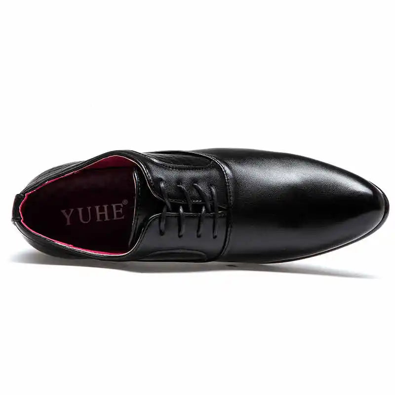 chaussure homme talon bloc, chaussure homme détail croco, chaussure de ville originale, chaussure homme élégante noire, chaussure homme soirée