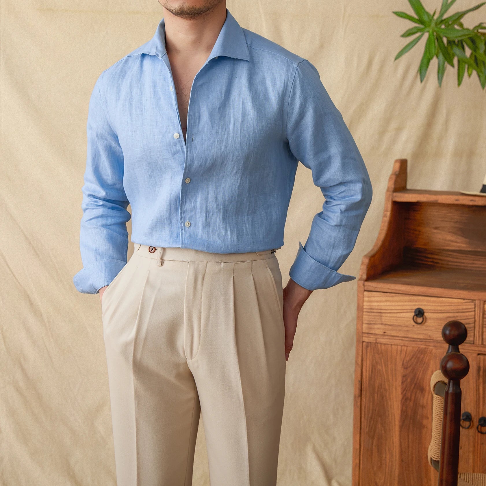 chemise habillée slim homme, chemise habillée homme en lin, chemise élégante homme, chemise en lin slim fit, chemise en lin bleue homme