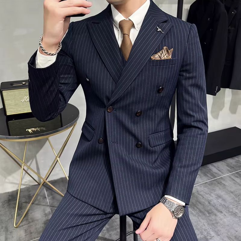 Costume, costume homme, costume croisé, costume homme à rayures craie, costume homme à rayures craie, costume homme croisé à rayures
