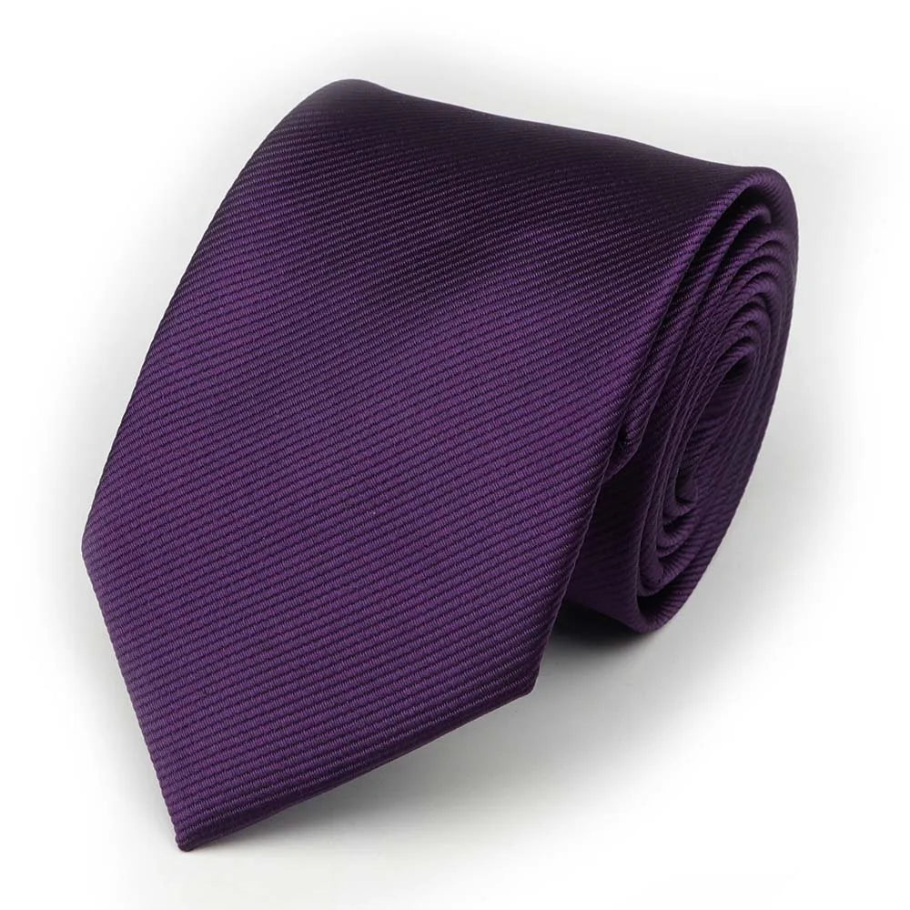 cravate unie, cravate en polyester, accessoire homme élégant, cravate classique, cravate durable