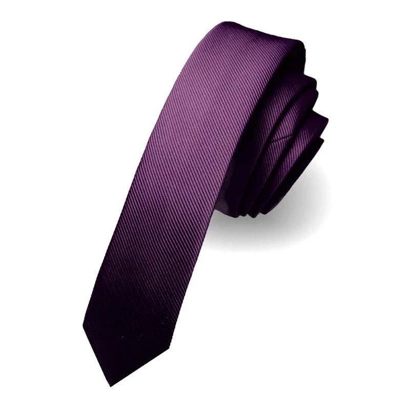 cravate slim unie, cravate en soie homme, accessoire masculin élégant, cravate étroite, cravate classique