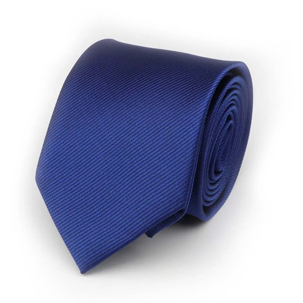 cravate unie, cravate en polyester, accessoire homme élégant, cravate classique, cravate durable