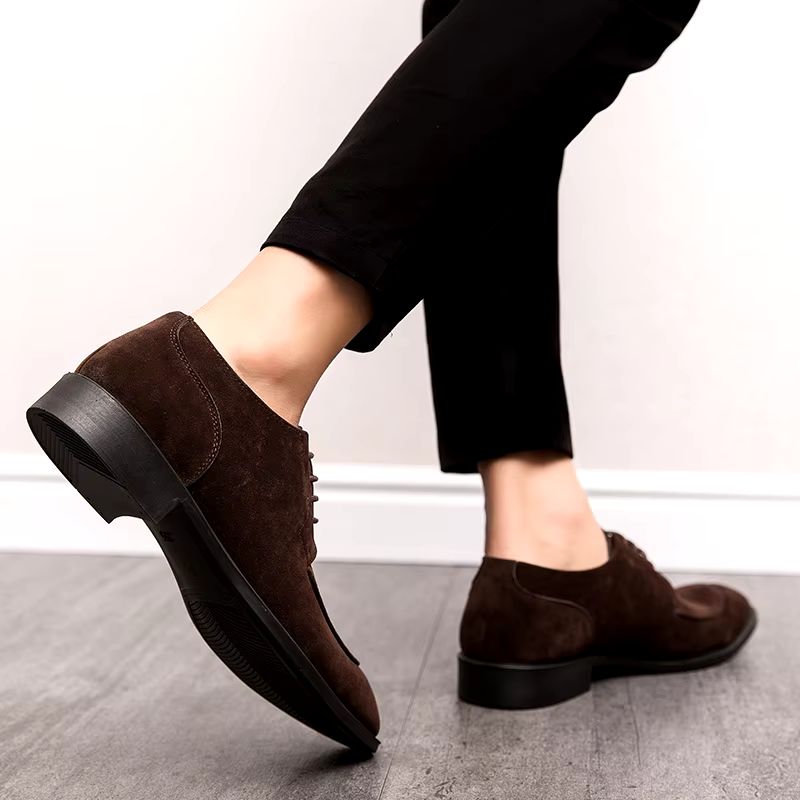 chaussure homme daim, chaussure derby marron, chaussure de ville élégante, chaussure homme bout cousu, chaussure formelle daim