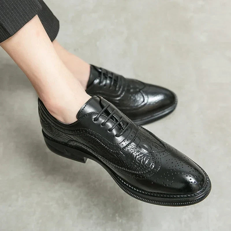 Chaussure de ville marron, Chaussure brogue pour homme, Chaussure de luxe en cuir, Chaussure à lacets formelle



