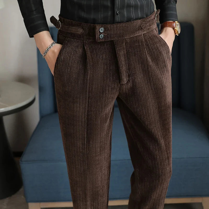 pantalon tailleur côtelé, pantalon homme élégant, pantalon homme texturé, pantalon de costume confortable, pantalon côtelé homme
