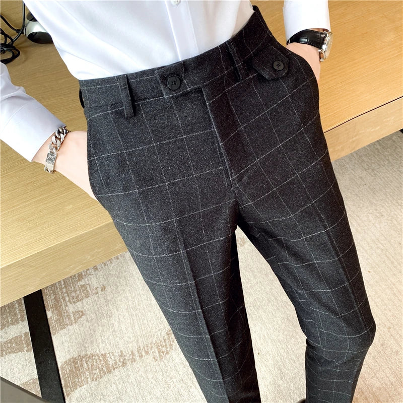 pantalon homme carreaux, pantalon habillé moderne, pantalon slim homme, pantalon homme élégant, pantalon style anglais