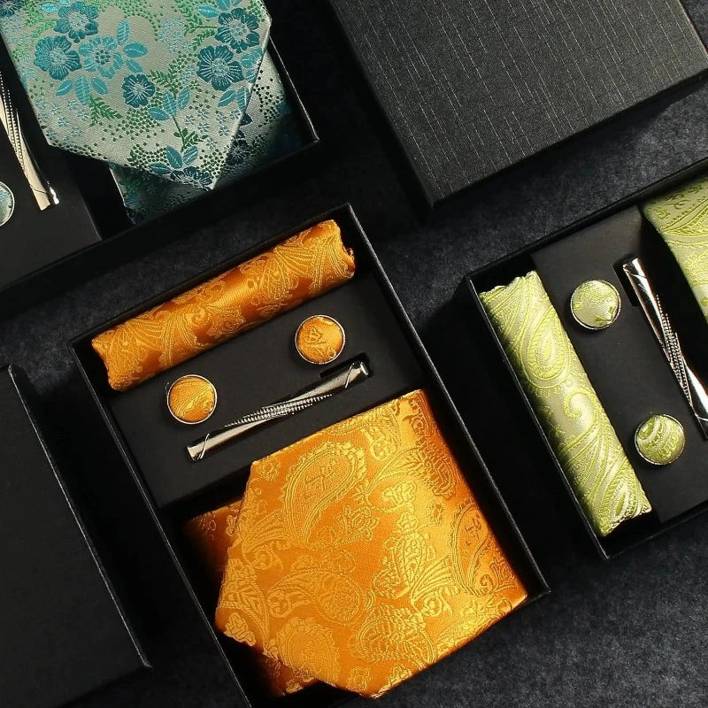 coffret cravate en soie, cravate imprimée de luxe, accessoire homme élégant, coffret cadeau pour homme, boutons de manchette et pochette
