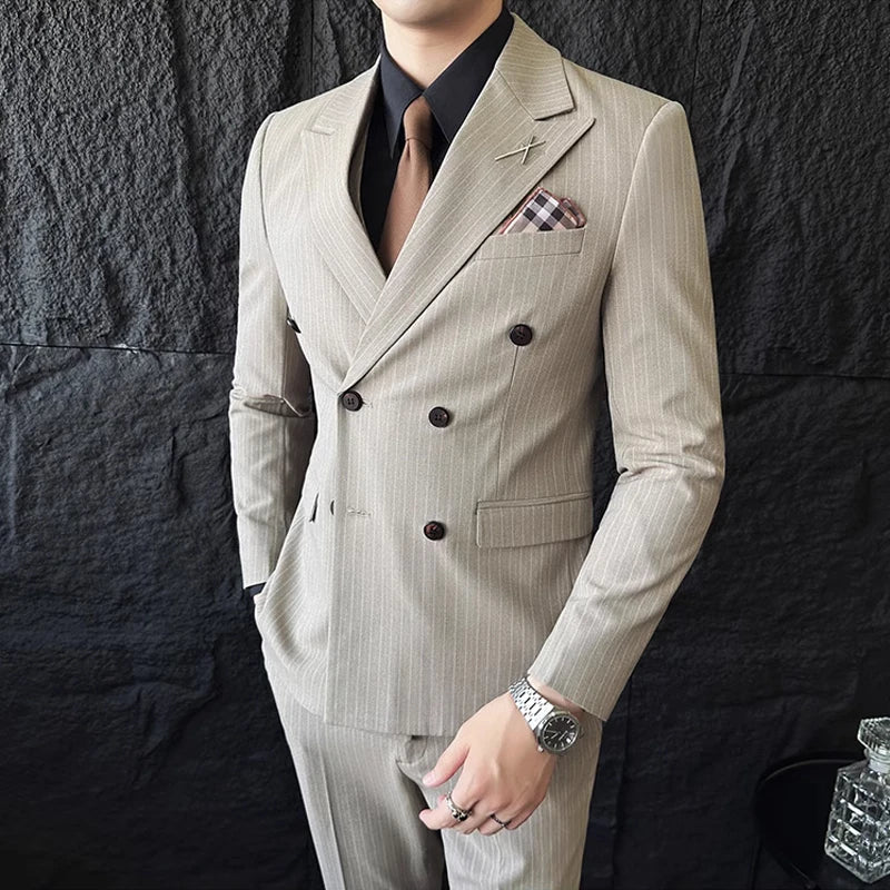 Costume, costume homme, costume croisé, costume homme à rayures craie, costume homme à rayures craie, costume homme croisé à rayures
