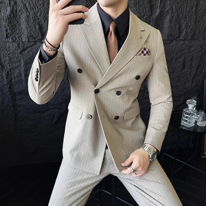 Costume, costume homme, costume croisé, costume homme à rayures craie, costume homme à rayures craie, costume homme croisé à rayures
