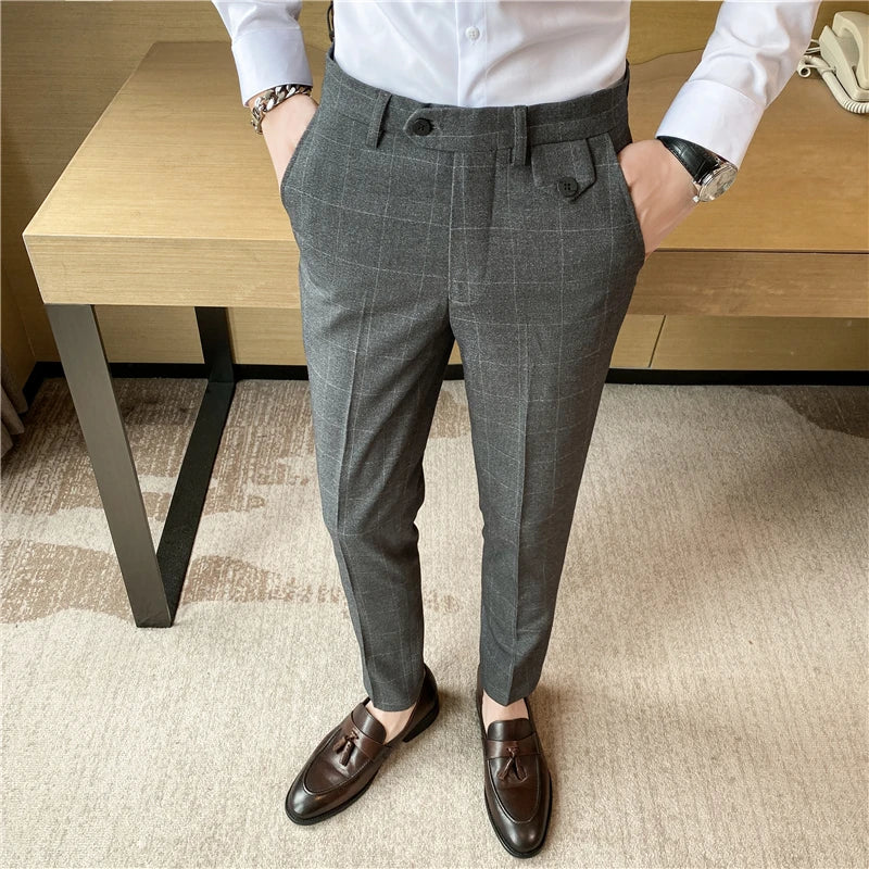 pantalon homme carreaux, pantalon habillé moderne, pantalon slim homme, pantalon homme élégant, pantalon style anglais