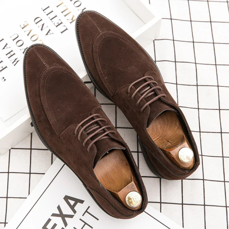 chaussure homme daim, chaussure derby marron, chaussure de ville élégante, chaussure homme bout cousu, chaussure formelle daim