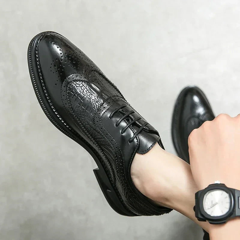 Chaussure de ville marron, Chaussure brogue pour homme, Chaussure de luxe en cuir, Chaussure à lacets formelle



