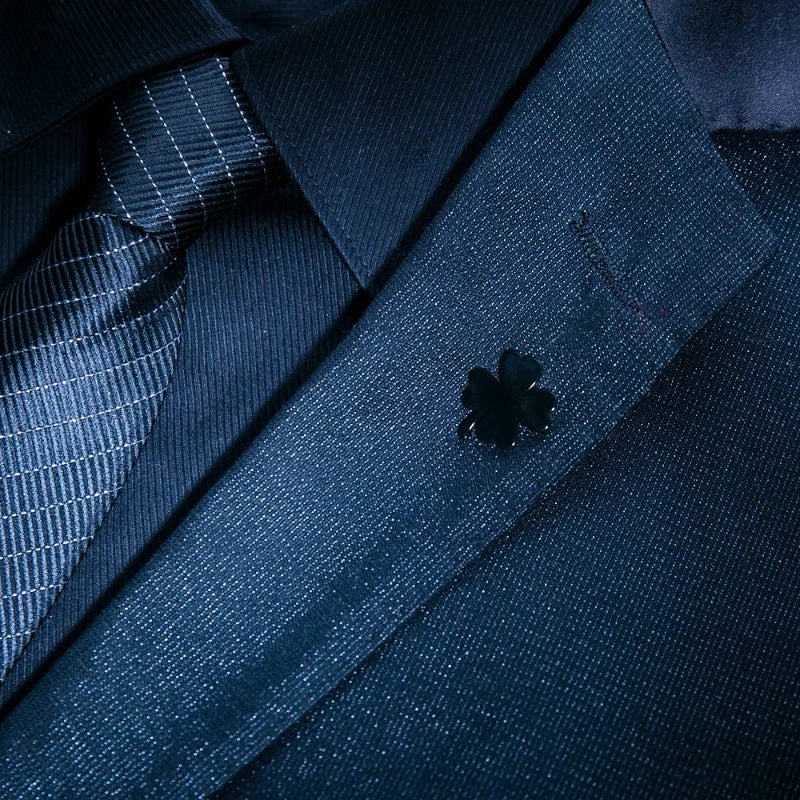 broche homme, broche trèfle, accessoire costume, broche élégante, broche porte-bonheur