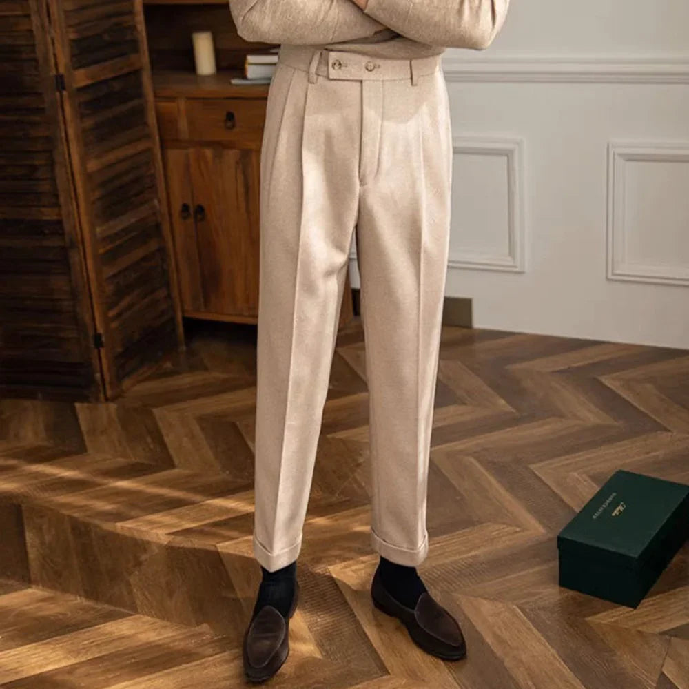 pantalon tailleur style anglais, pantalon homme élégant, pantalon slim homme, pantalon homme taille haute, pantalon de costume classique