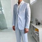 costume seersucker homme, costume bleu ciel slim, costume homme été, costume casual chic homme, costume mariage jour







