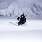 broche homme, broche fleur de lys, accessoire costume homme, broche élégante, broche mariage
