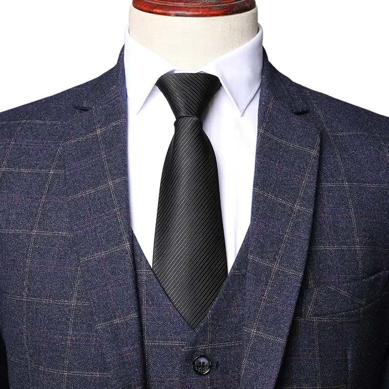 costume homme marine, costume à carreaux, costume slim fit, costume élégant homme, costume trois pièces
