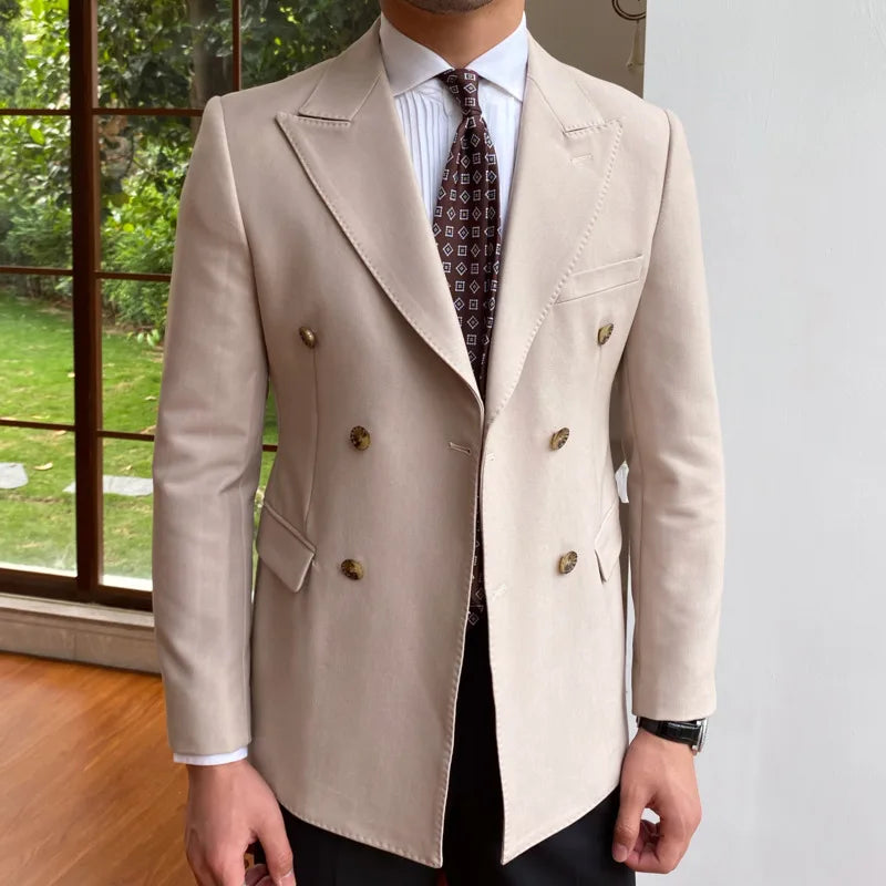 Veste croisée anglaise homme, Veste élégante homme slim fit, Vêtement formel homme Maximus, Blazer homme style britannique, Mode masculine sophistiquée









