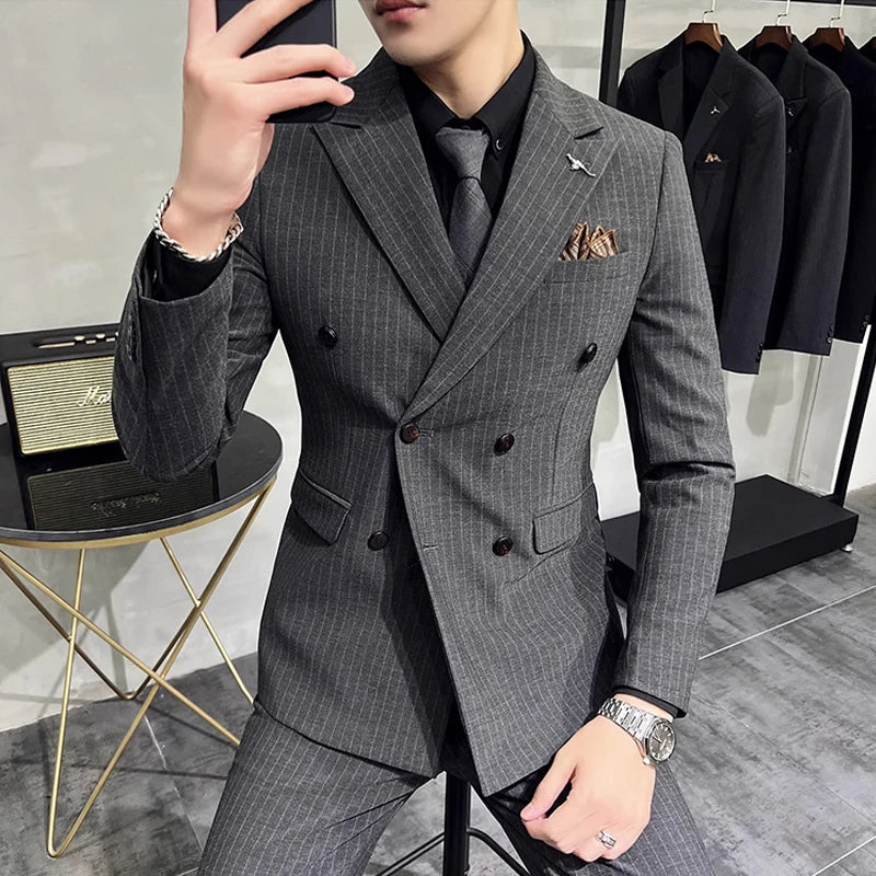 Costume, costume homme, costume croisé, costume homme à rayures craie, costume homme à rayures craie, costume homme croisé à rayures

