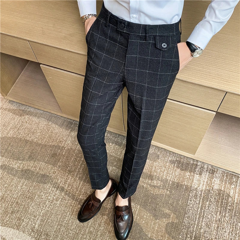 pantalon homme carreaux, pantalon habillé moderne, pantalon slim homme, pantalon homme élégant, pantalon style anglais