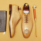 chaussure richelieu motif, chaussure homme gravée, chaussure de ville camel, chaussure homme élégante, chaussure formelle originale






