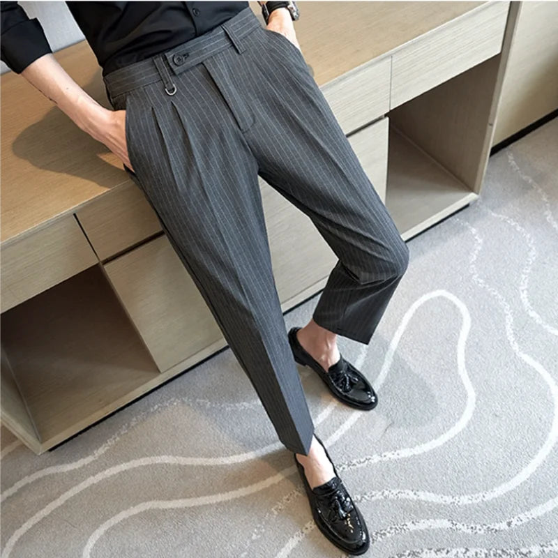 pantalon tailleur rayé, pantalon homme élégant, pantalon de costume rayé, pantalon homme professionnel, pantalon homme léger