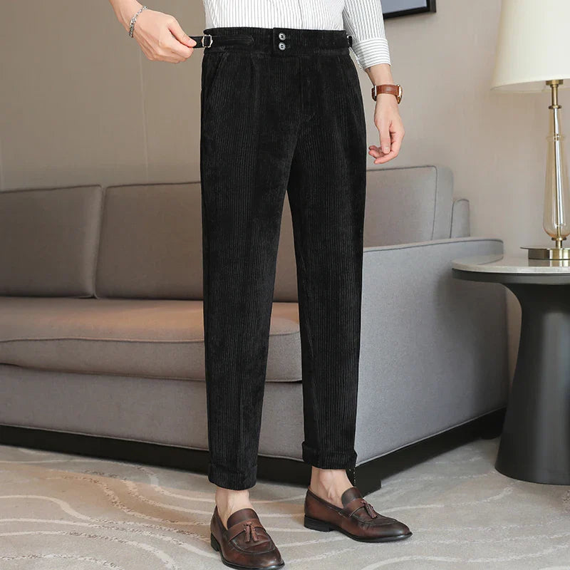 pantalon tailleur côtelé, pantalon homme élégant, pantalon homme texturé, pantalon de costume confortable, pantalon côtelé homme
