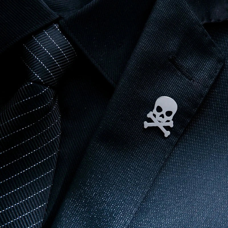 broche homme crâne, broche tête de mort, accessoire costume original, broche élégante, bijou homme unique