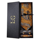 coffret cravate luxe, cravate imprimée en soie, accessoire homme formel, boutons de manchette et pochette, cravate design exclusif