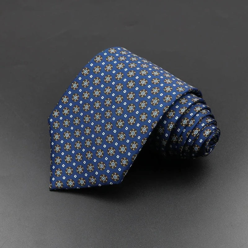 cravate fleurie, cravate en polyester, accessoire homme élégant, cravate florale, cravate polyvalente