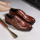 chaussure double monk strap, chaussure brogue homme, chaussure homme marron, chaussure de ville élégante, chaussure homme à boucles