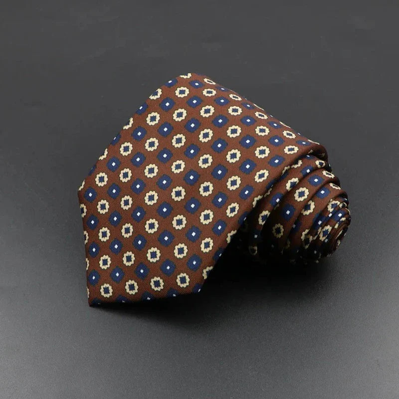 cravate fleurie, cravate en polyester, accessoire homme élégant, cravate florale, cravate polyvalente