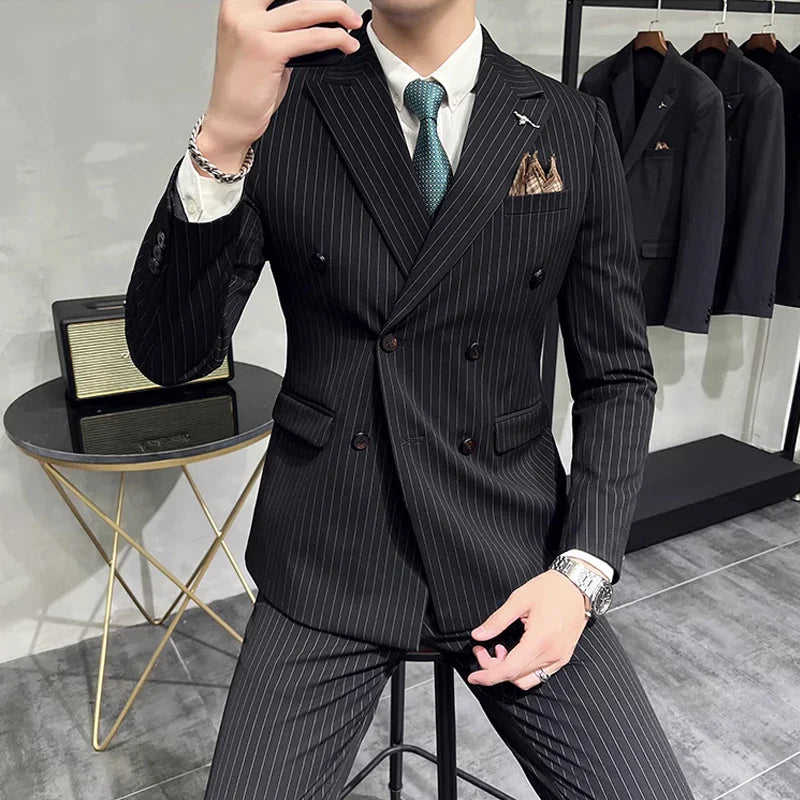 Costume, costume homme, costume croisé, costume homme à rayures craie, costume homme à rayures craie, costume homme croisé à rayures
