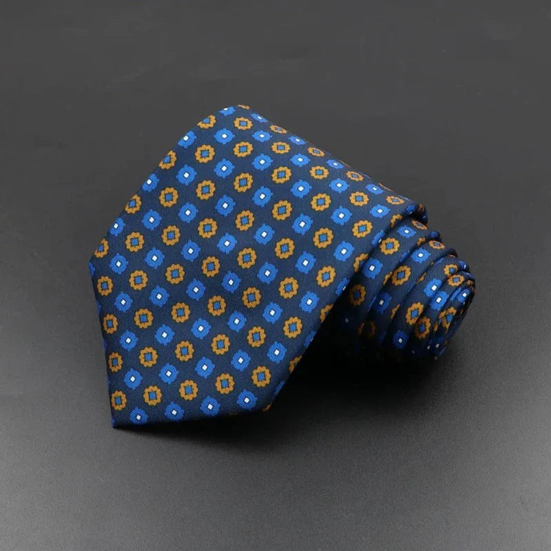 cravate fleurie, cravate en polyester, accessoire homme élégant, cravate florale, cravate polyvalente