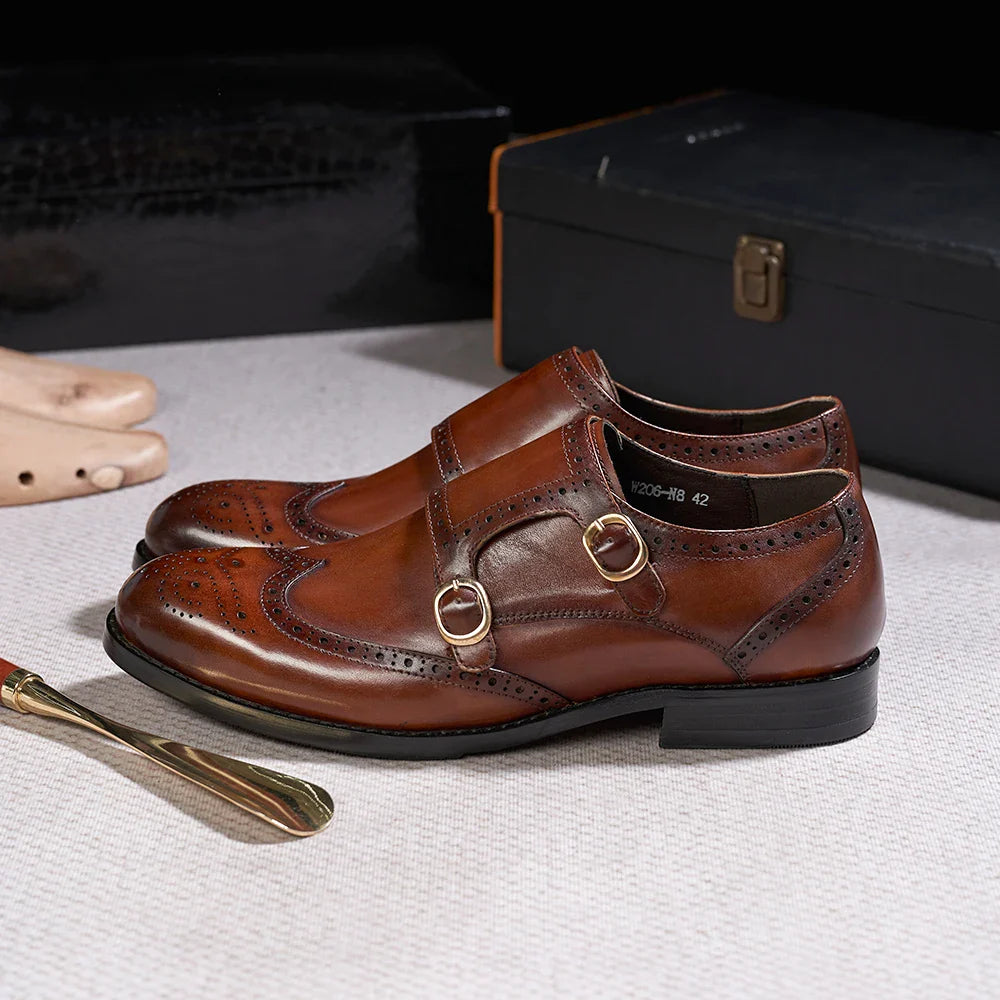 chaussure double monk strap, chaussure brogue homme, chaussure homme marron, chaussure de ville élégante, chaussure homme à boucles
