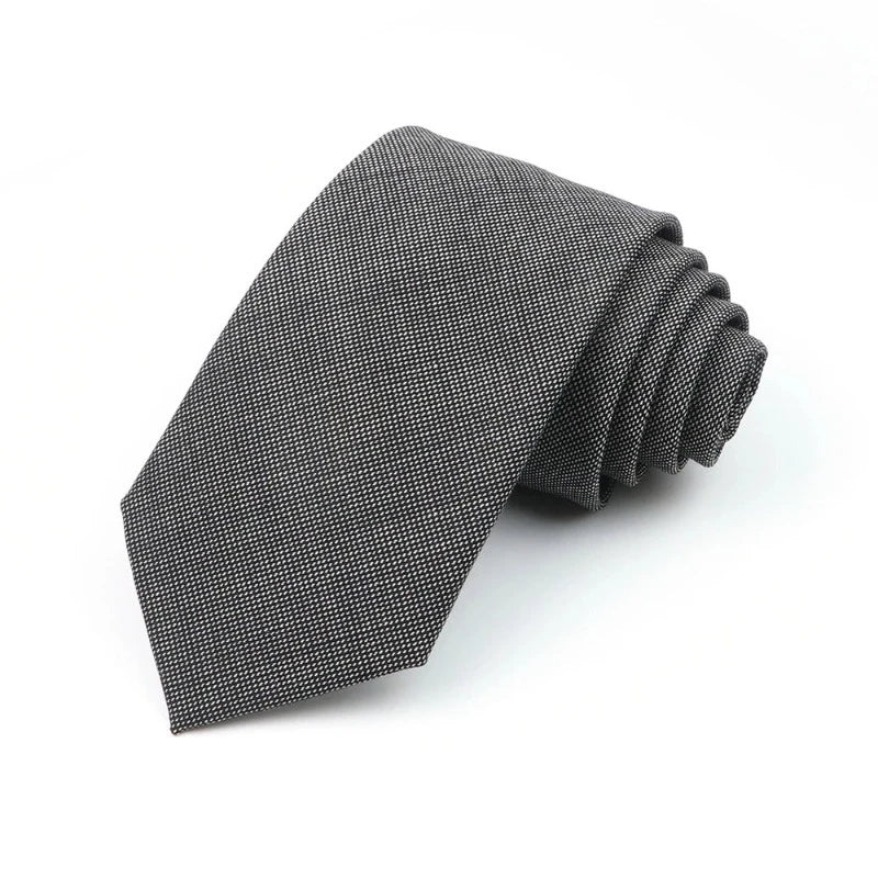 cravate en laine, cravate rayée élégante, accessoire homme durable, cravate de qualité, cravate sophistiquée